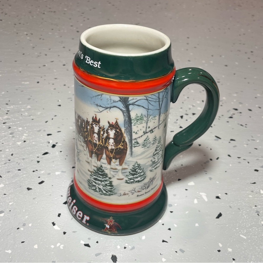 Vintage 1991 Budweiser Beer Christmas Holiday Stein / Cup